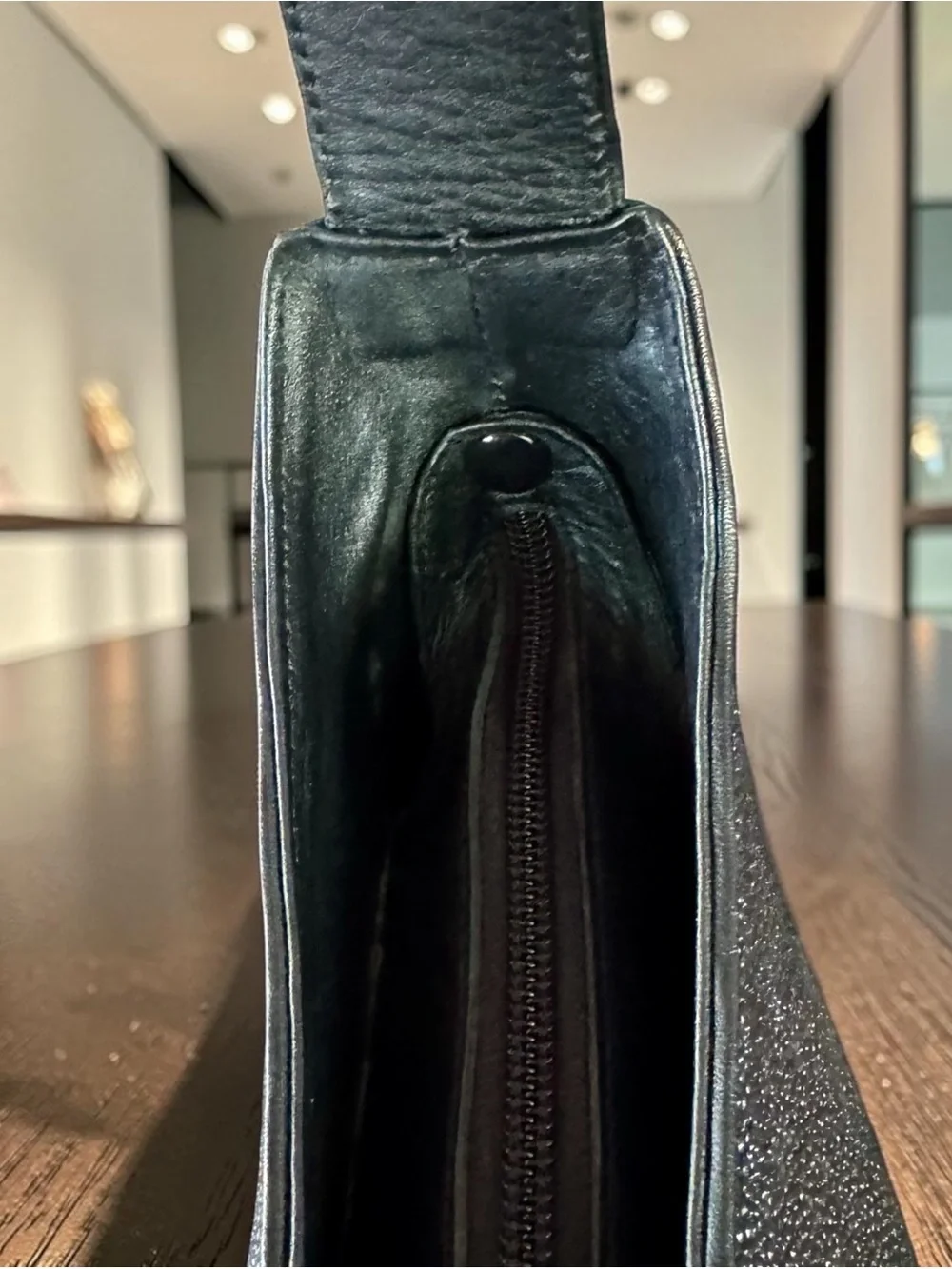 NWOT Stingray Black Bag-Adjustable Strap - Picture 7 of 8